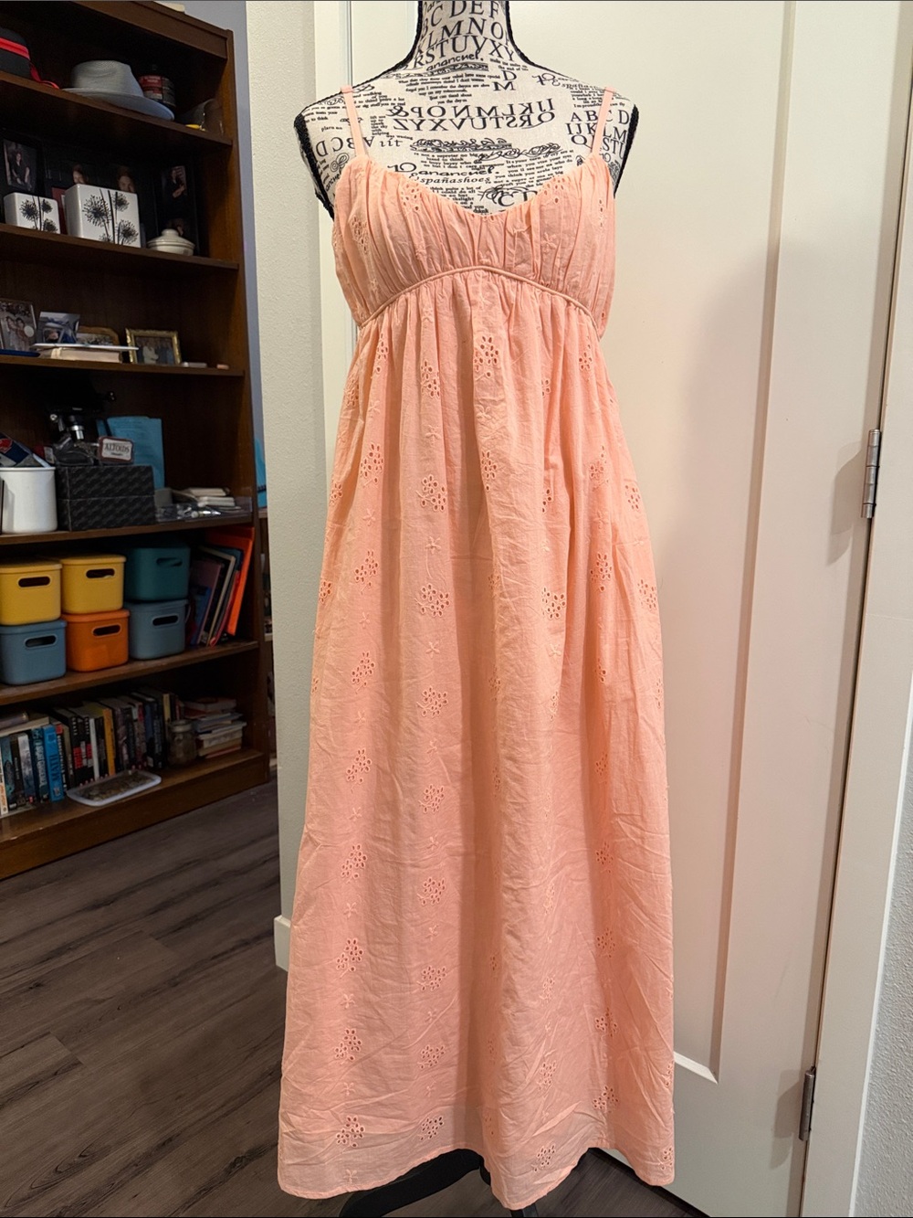 Women's Peach Eyelet Maxi Dress - Sleeveless Empire Waist